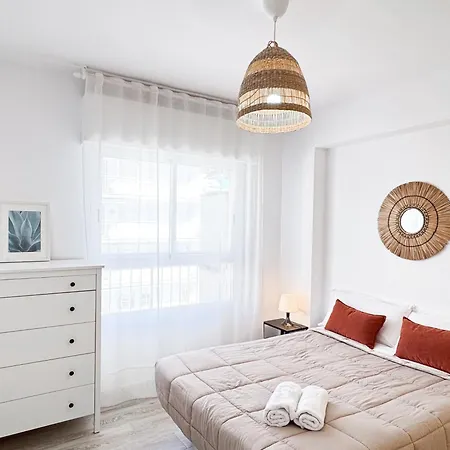 Apartment Nuevo, A 50 Metros De La Playa Y Con Vistas Al Mar *